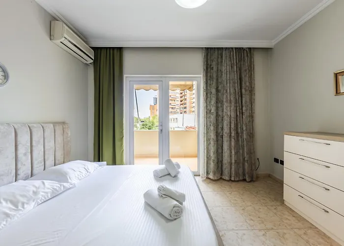 New Bazaar Panorama By Pikhost