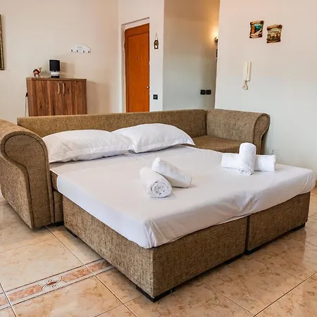 Apartmán New Bazaar Panorama By Pikhost *