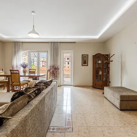 Apartman New Bazaar Panorama By Pikhost Tirana