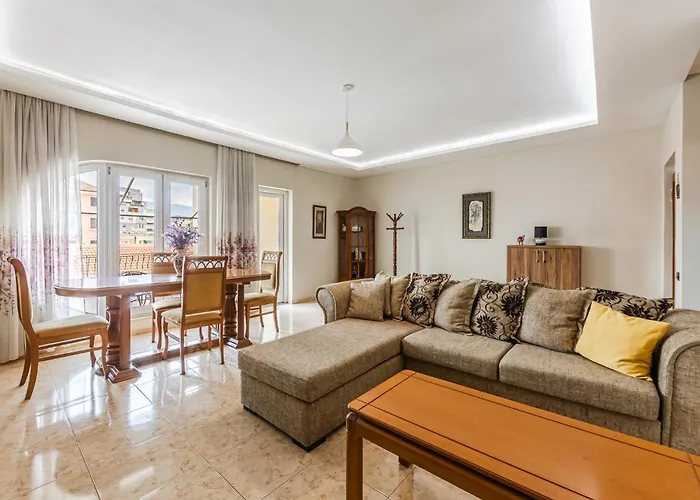 New Bazaar Panorama By Pikhost Apartman