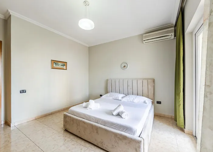 New Bazaar Panorama By Pikhost Appartement