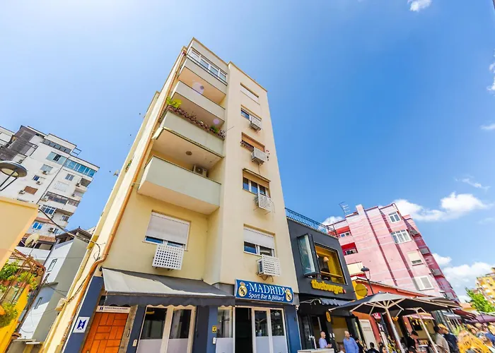 New Bazaar Panorama By Pikhost Appartement Tirana